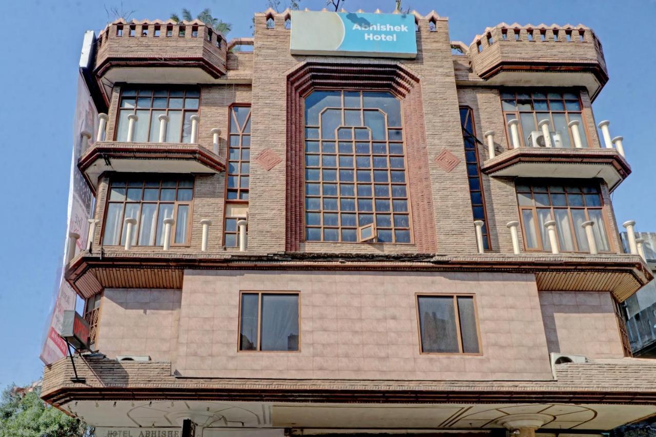 Oyo 74073 Hotel Abhishek Ludhiana Eksteriør bilde